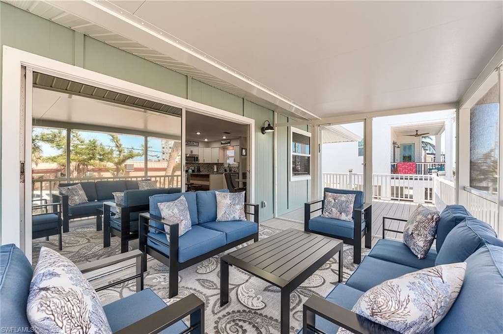 114 Lovers LN, FORT MYERS BEACH FL 33931-20
