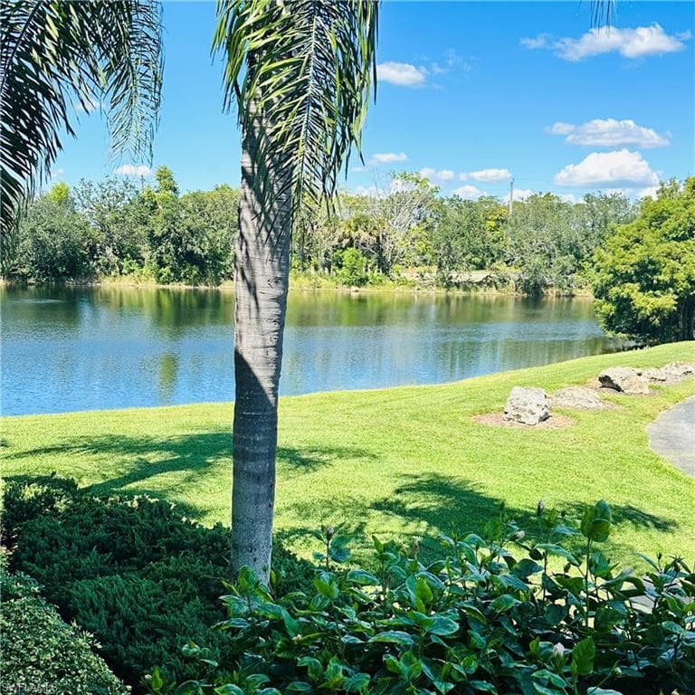 21300 Lancaster RUN # 926, ESTERO FL 33928-1