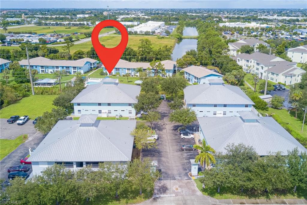 1050 Hancock Creek South BLVD # 203, CAPE CORAL FL 33909-1