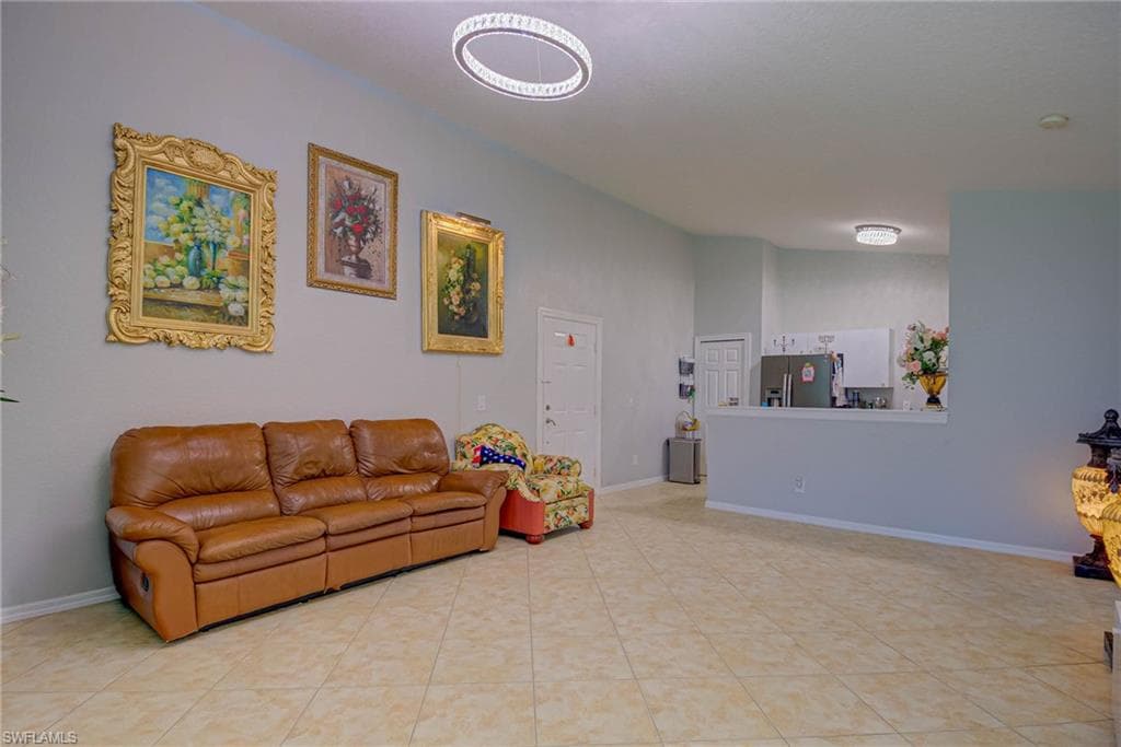 1050 Hancock Creek South BLVD # 203, CAPE CORAL FL 33909-4