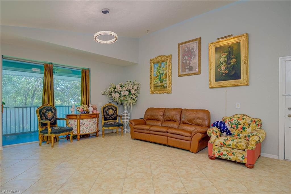 1050 Hancock Creek South BLVD # 203, CAPE CORAL FL 33909-3