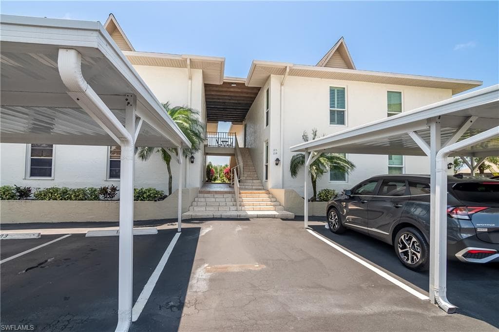 105 GEORGETOWN BLVD # 105, NAPLES FL 34112-25