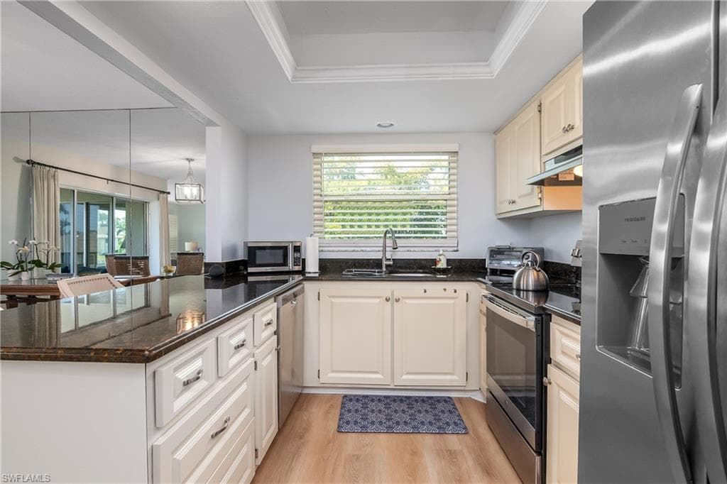 105 GEORGETOWN BLVD # 105, NAPLES FL 34112-4