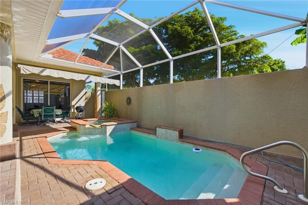 14143 Bently CIR, FORT MYERS FL 33912-25