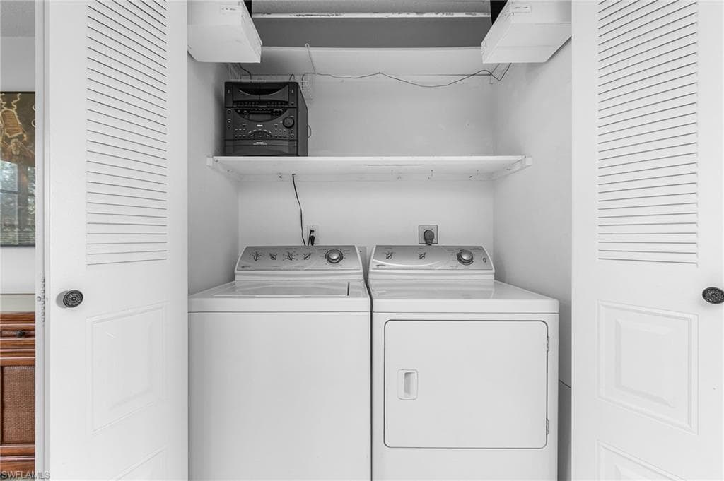 6894 Sandtrap DR # 4, FORT MYERS FL 33919-10