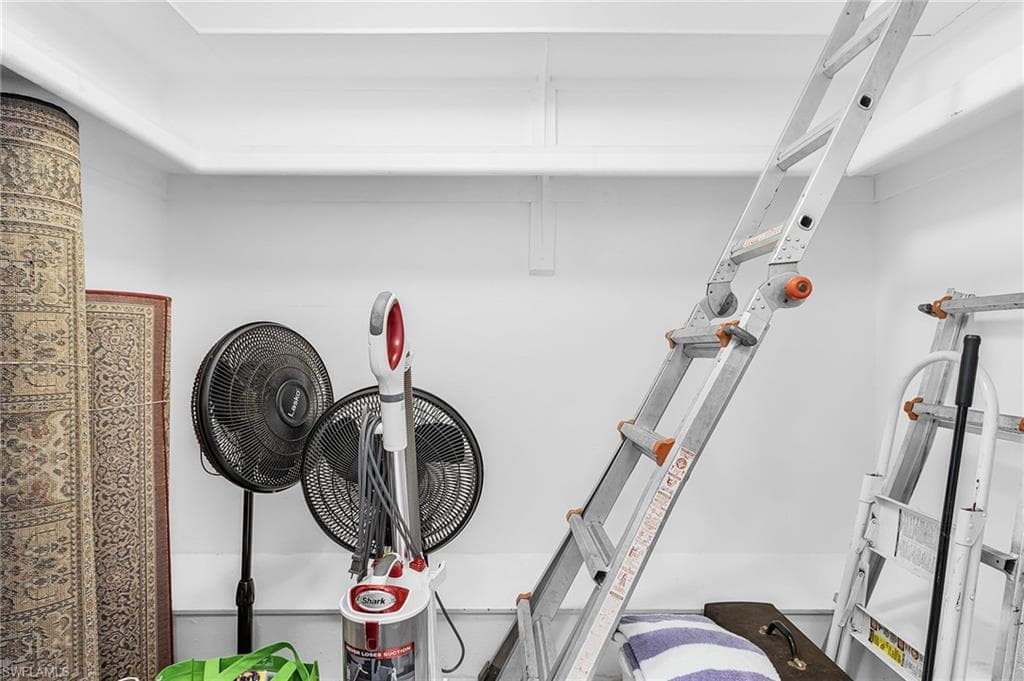 6894 Sandtrap DR # 4, FORT MYERS FL 33919-18