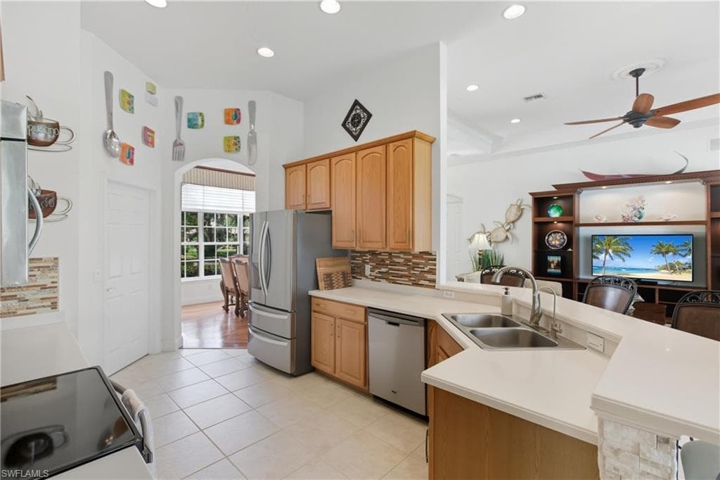 9836 Los Altos CT, FORT MYERS FL 33919-4