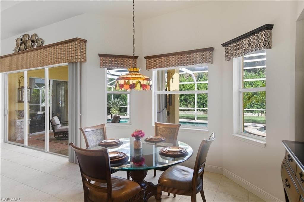 9836 Los Altos CT, FORT MYERS FL 33919-18