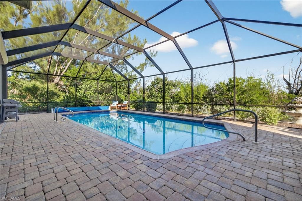 1747 Serenity LN, SANIBEL FL 33957-33