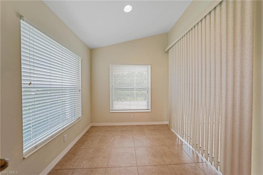 2457 Hopefield CT, CAPE CORAL FL 33991-12