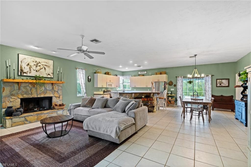22931 Williams DR, NORTH FORT MYERS FL 33917-3