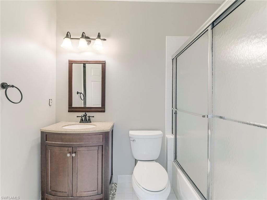 8471 Southbridge DR # 1, ESTERO FL 33967-25