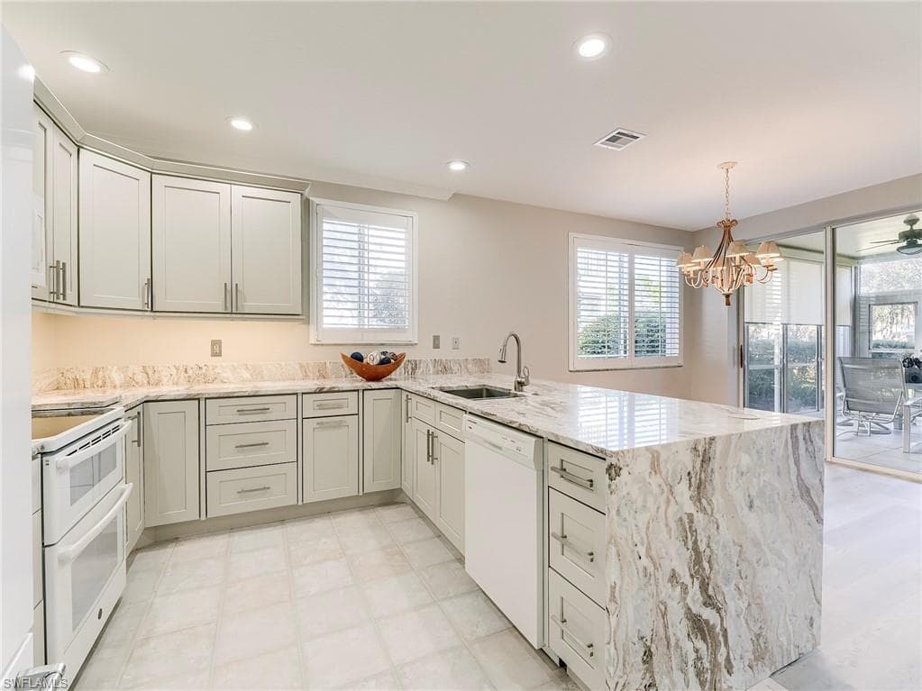 8471 Southbridge DR # 1, ESTERO FL 33967-13