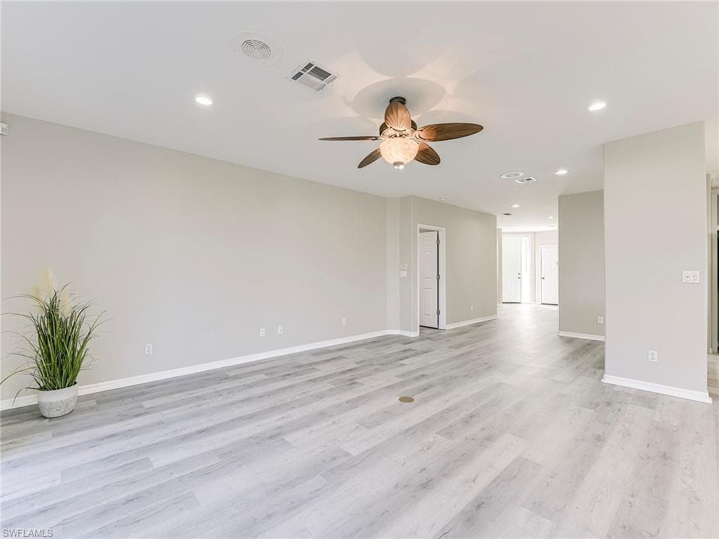 8471 Southbridge DR # 1, ESTERO FL 33967-17
