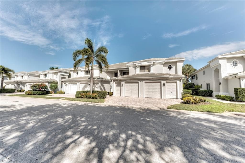 8471 Southbridge DR # 1, ESTERO FL 33967-28