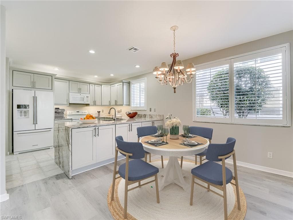 8471 Southbridge DR # 1, ESTERO FL 33967-3