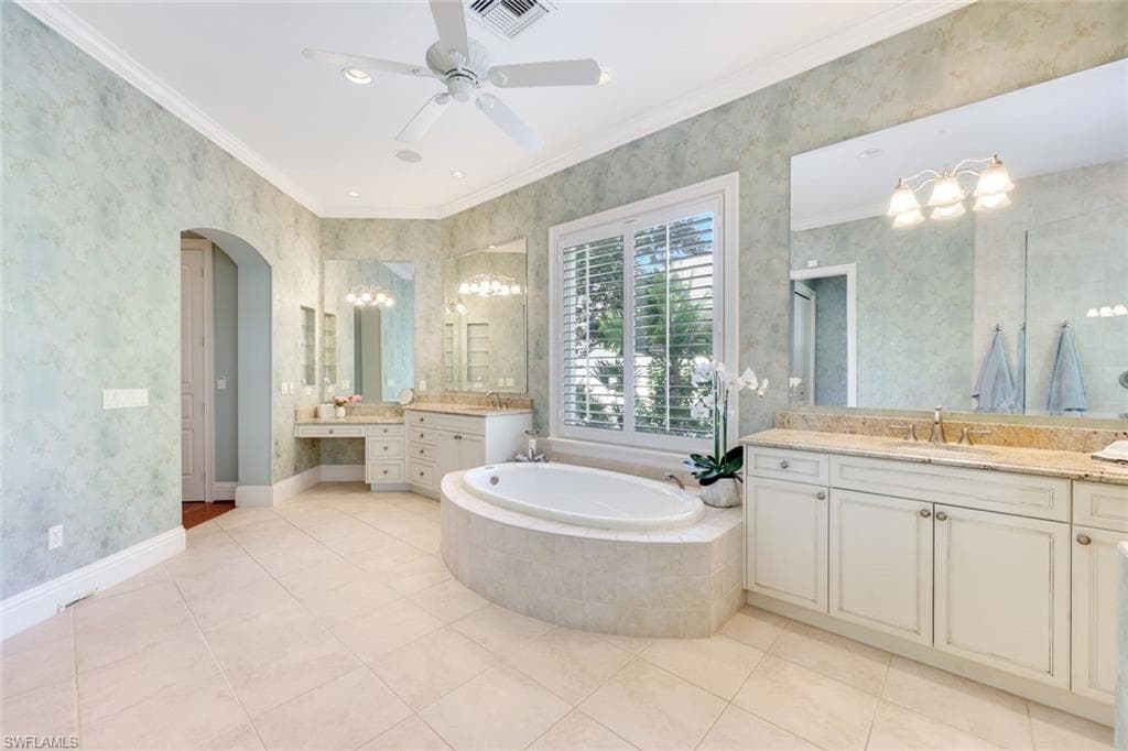 1483 Gormican LN, NAPLES FL 34110-26