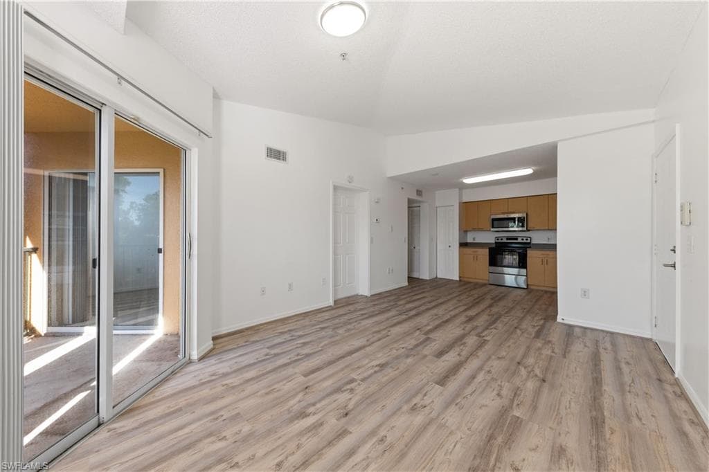 8687 River Homes LN # 4307, BONITA SPRINGS FL 34135-3