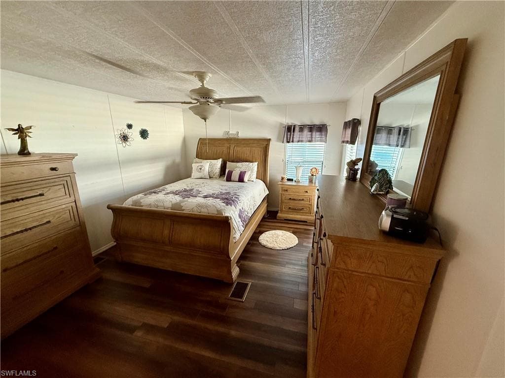 181 Sand DR # 181, NAPLES FL 34104-8