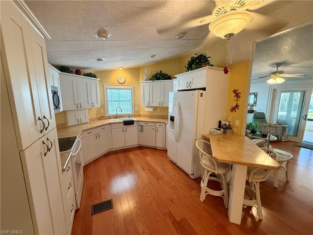 181 Sand DR # 181, NAPLES FL 34104-3