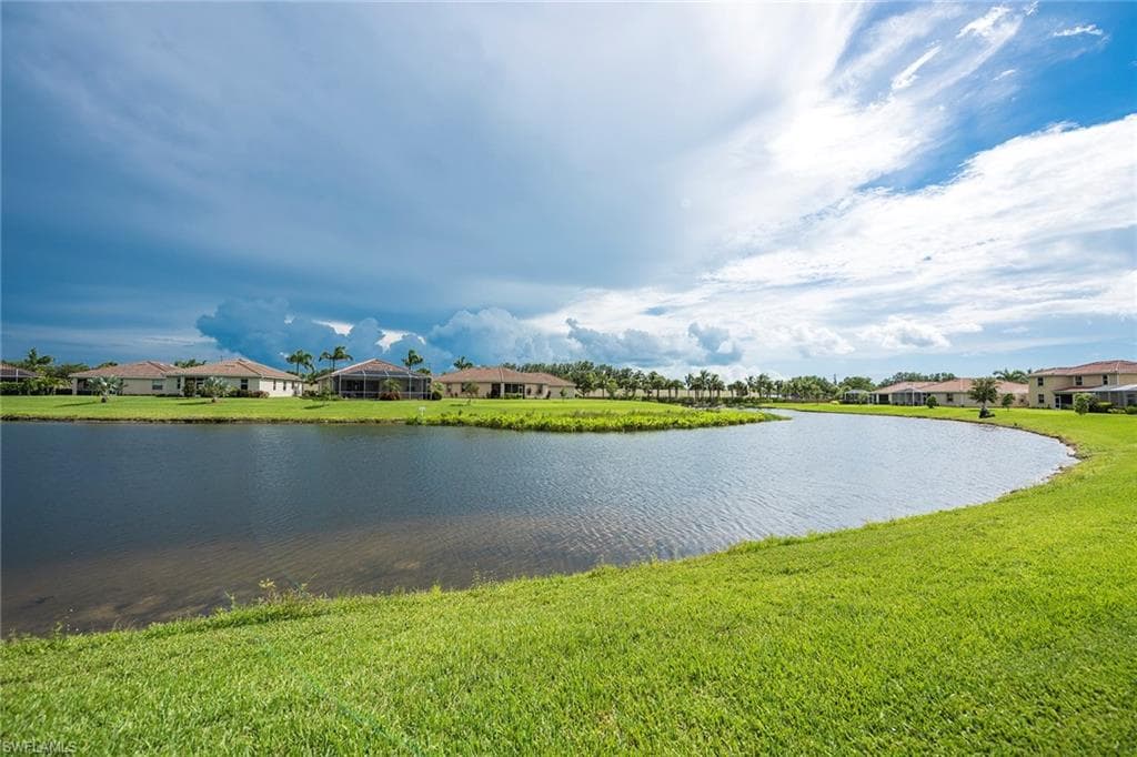 14796 Canton CT, NAPLES FL 34114-19