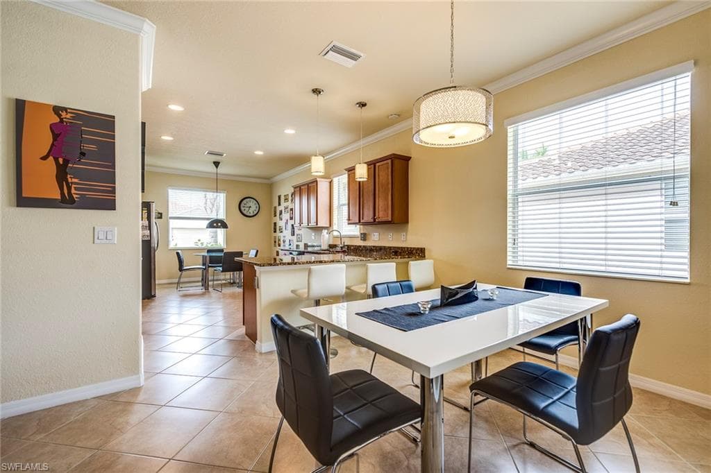 14796 Canton CT, NAPLES FL 34114-3