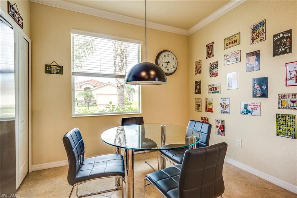 14796 Canton CT, NAPLES FL 34114-7