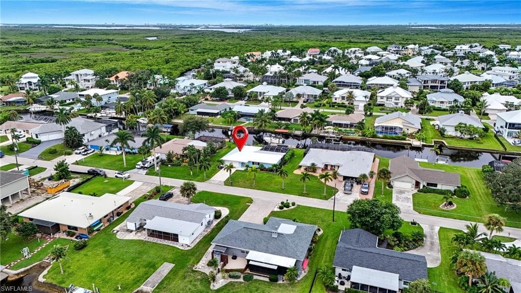 6163 Plumosa AVE, FORT MYERS FL 33908-5