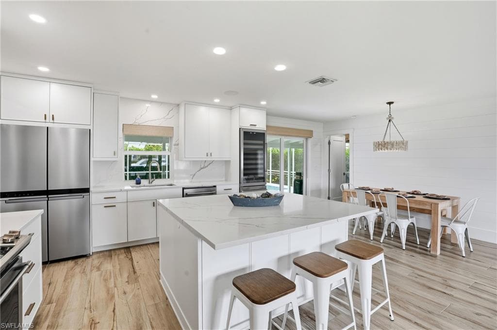 6163 Plumosa AVE, FORT MYERS FL 33908-12