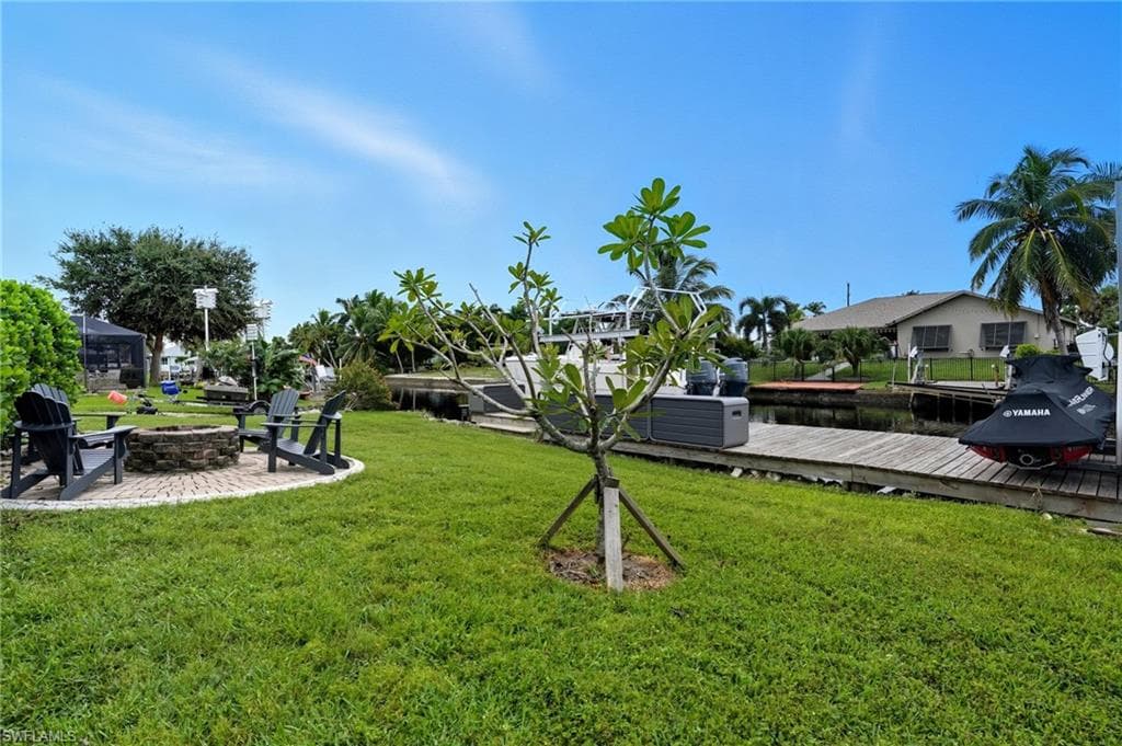 6163 Plumosa AVE, FORT MYERS FL 33908-47