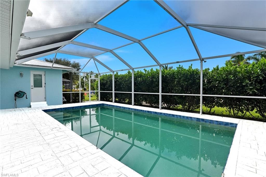 6163 Plumosa AVE, FORT MYERS FL 33908-38