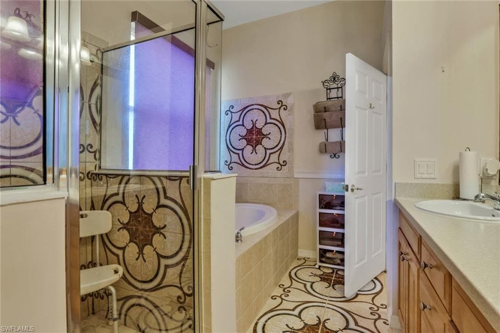 12506 Ivory Stone LOOP, FORT MYERS FL 33913-19