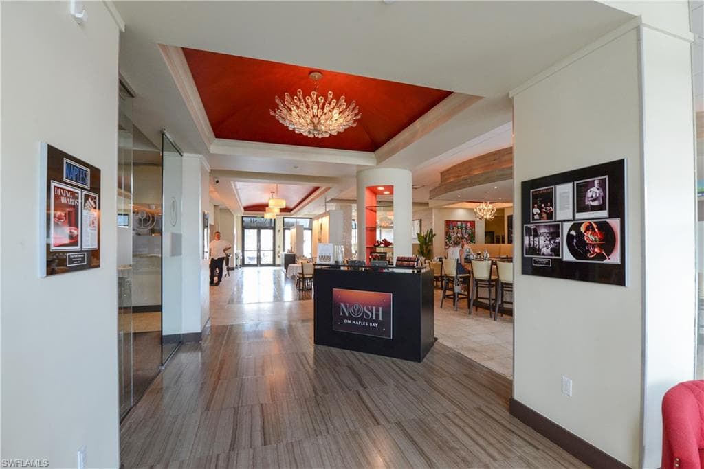 975 Sandpiper ST # A104, NAPLES FL 34102-32