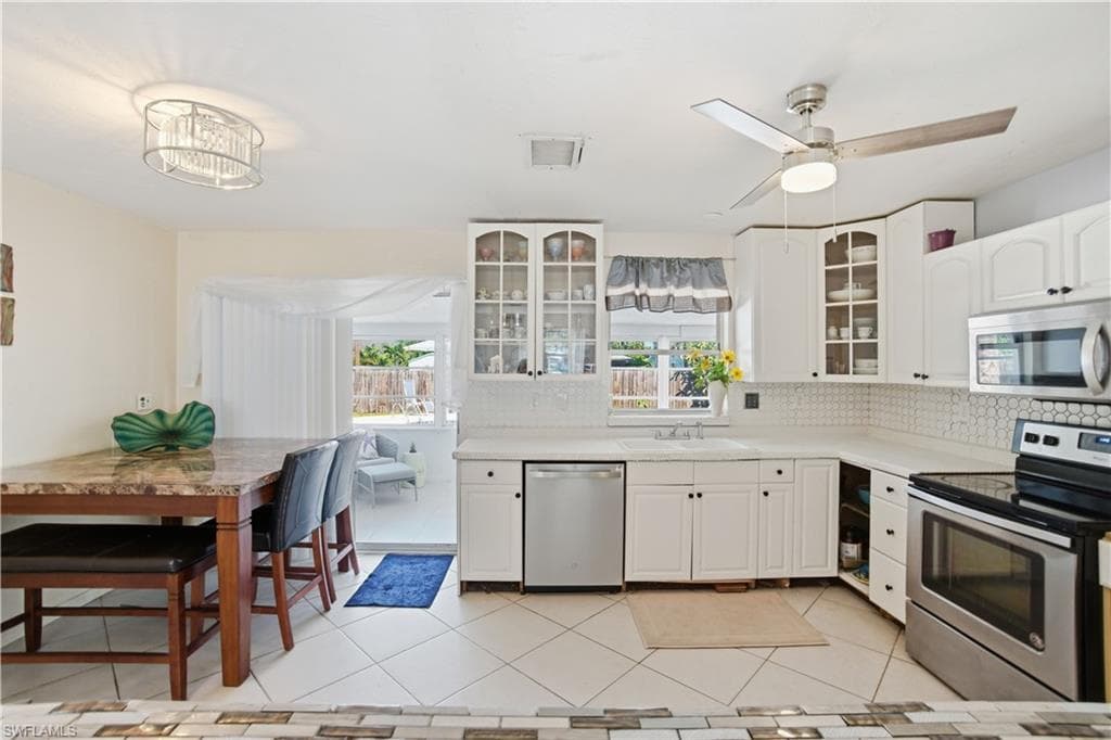 55 2nd ST, BONITA SPRINGS FL 34134-11