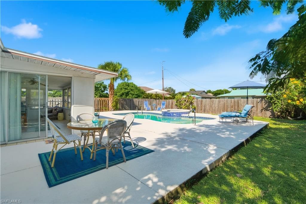 55 2nd ST, BONITA SPRINGS FL 34134-2