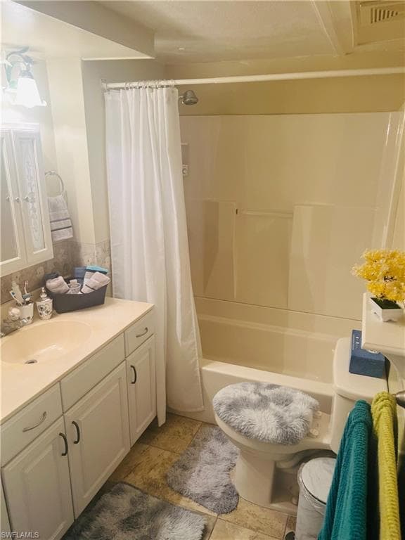 471 Palm DR # 310, NAPLES FL 34114-4