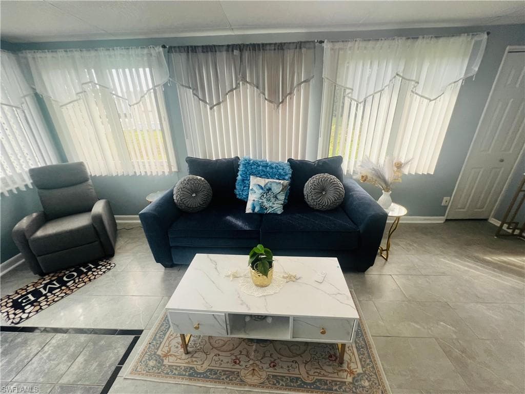 471 Palm DR # 310, NAPLES FL 34114-10