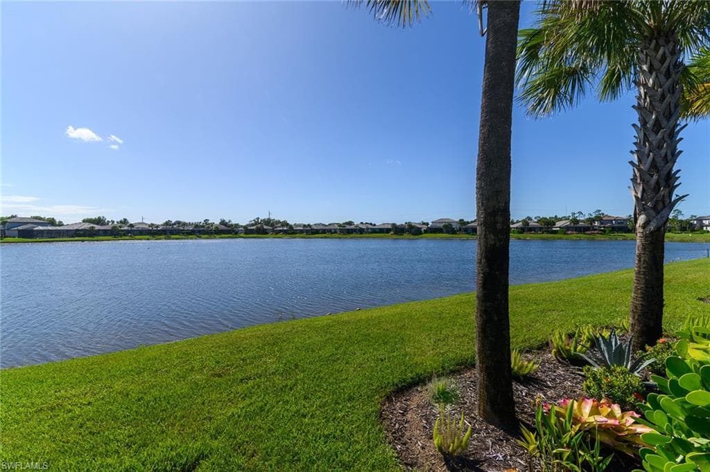 2191 Yellowfin CIR, NAPLES FL 34114-27