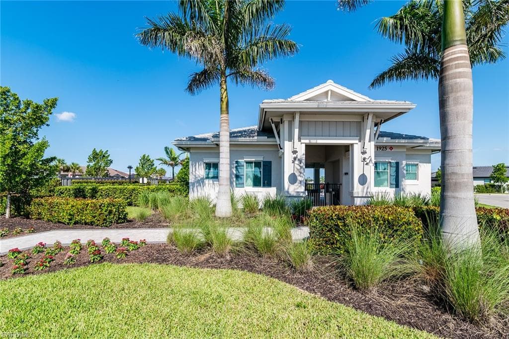 2191 Yellowfin CIR, NAPLES FL 34114-33