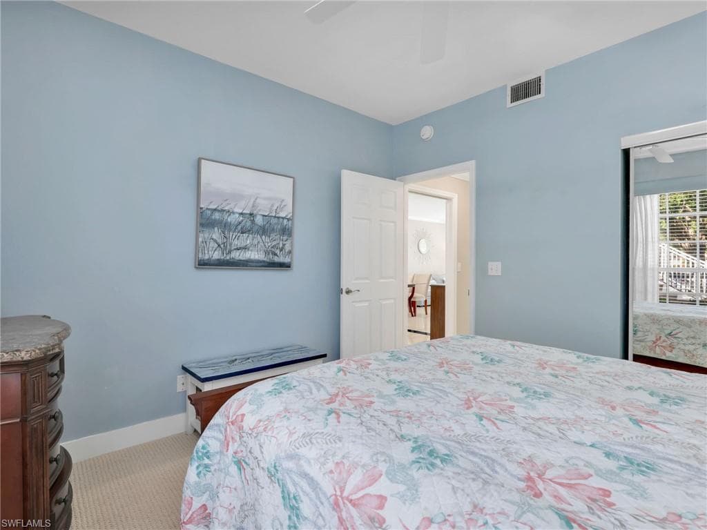 651 Wiggins Lake DR # 101, NAPLES FL 34110-27