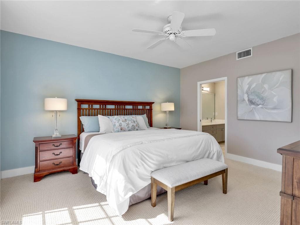 651 Wiggins Lake DR # 101, NAPLES FL 34110-23