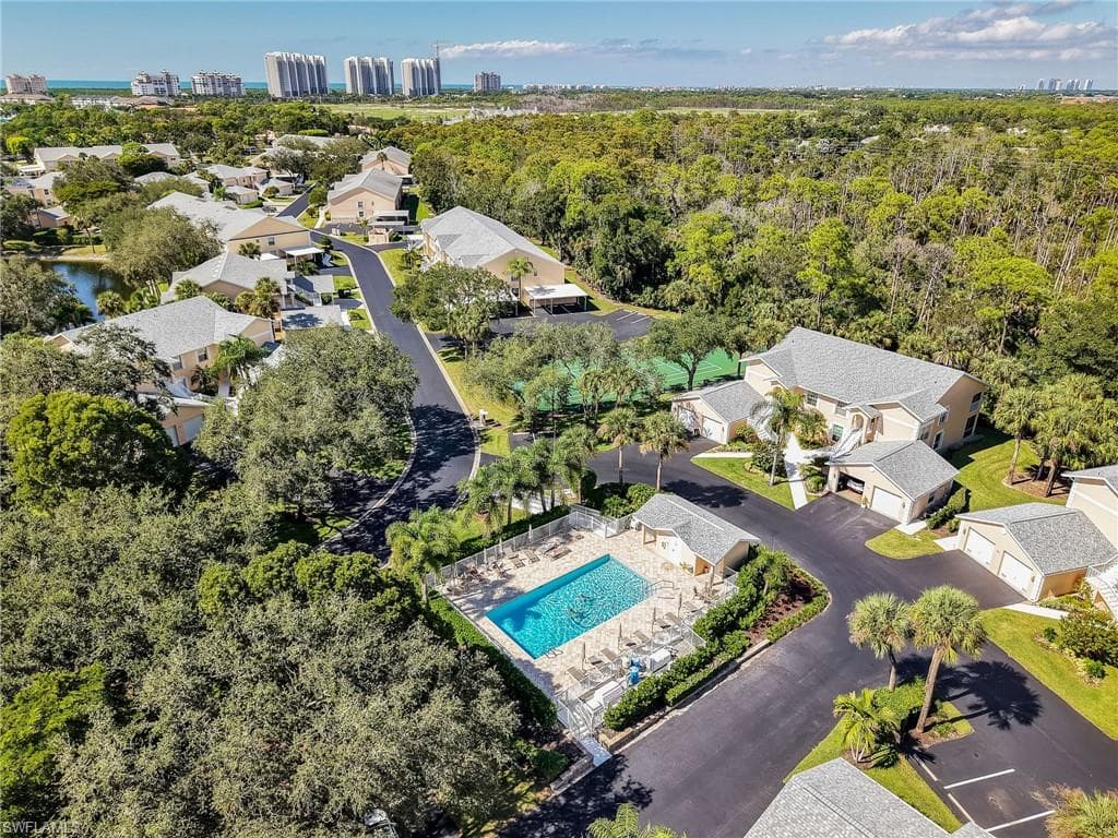 651 Wiggins Lake DR # 101, NAPLES FL 34110-37