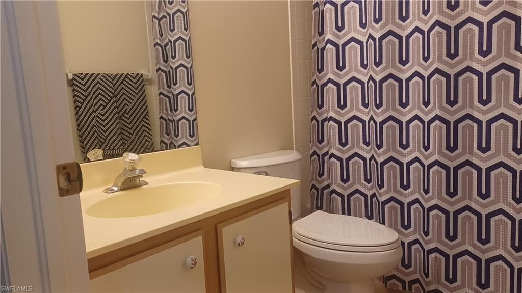 716 Landover CIR # 102, NAPLES FL 34104-34