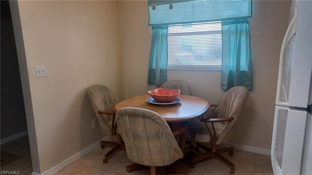 716 Landover CIR # 102, NAPLES FL 34104-24