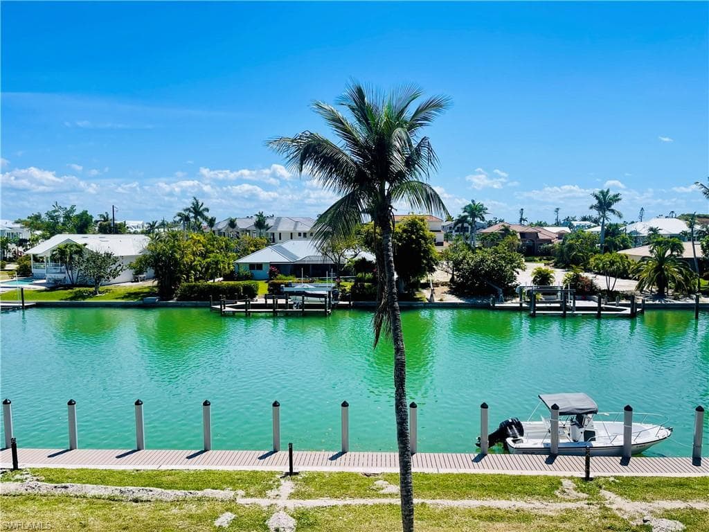 1250 Tennisplace CT # B31, SANIBEL FL 33957-2