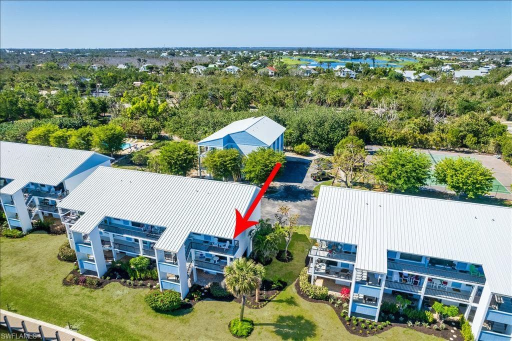 1250 Tennisplace CT # B31, SANIBEL FL 33957-10
