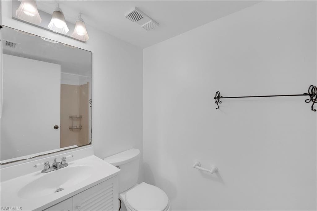 2875 Palm Beach BLVD # 205, FORT MYERS FL 33916-19