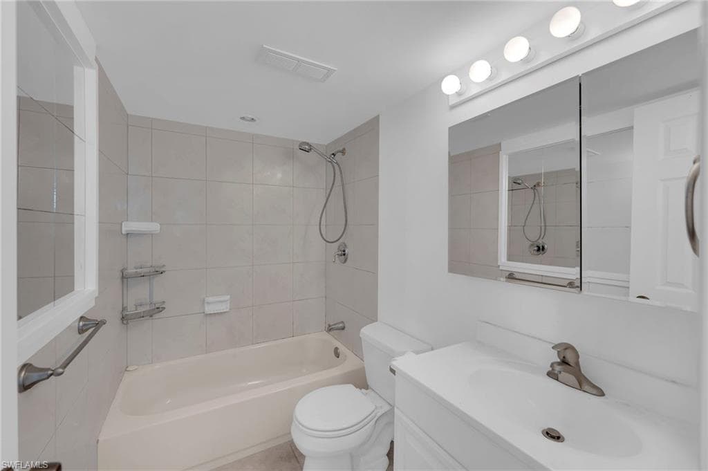 2875 Palm Beach BLVD # 205, FORT MYERS FL 33916-23