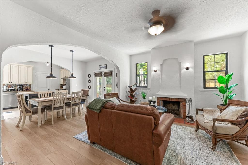 2408 Euclid AVE, FORT MYERS FL 33901-5