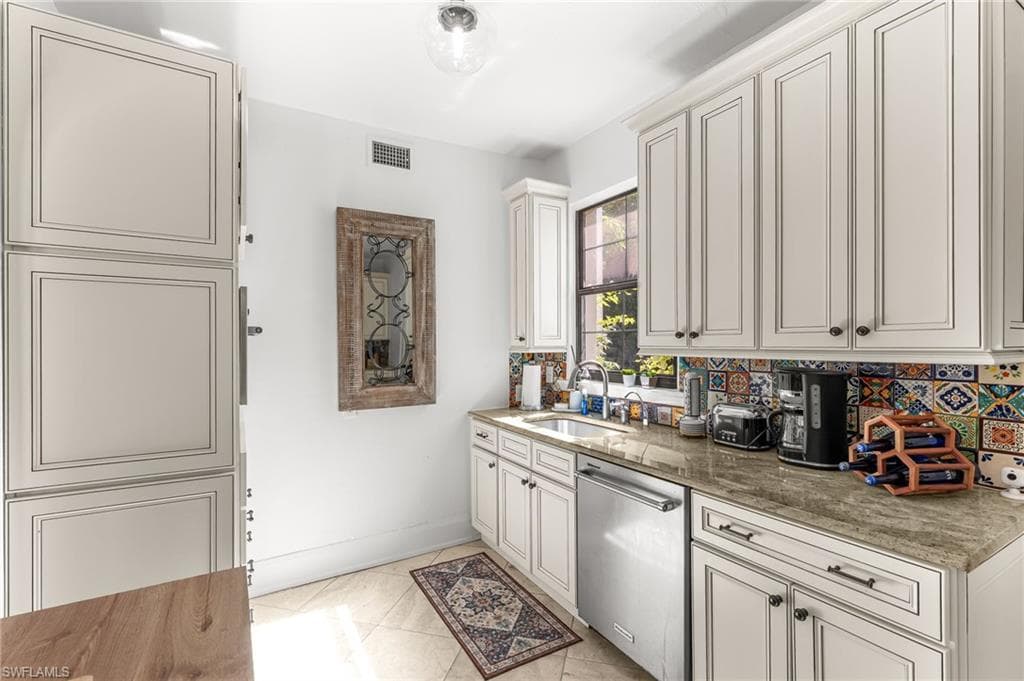 2408 Euclid AVE, FORT MYERS FL 33901-15